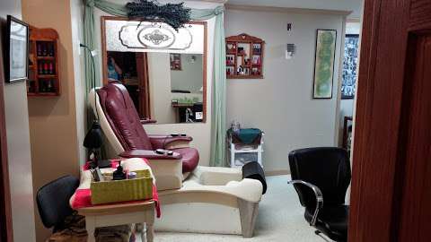 Dottie's Salon